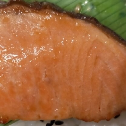焼き鮭ฅ(*°ω°*ฅ)*ﾆｬｰｵ美味しかったですｼｬｰ ฅ(`ꈊ´ฅ)魚～(*´∇`)ﾉ